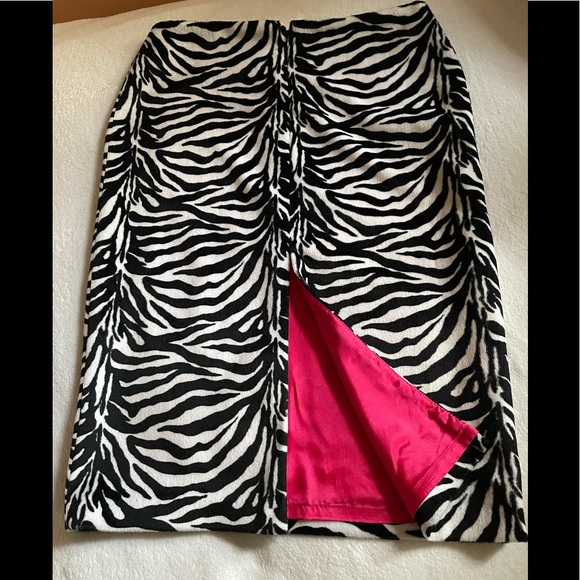 NWOT Aria Skirt - Picture 2 of 9